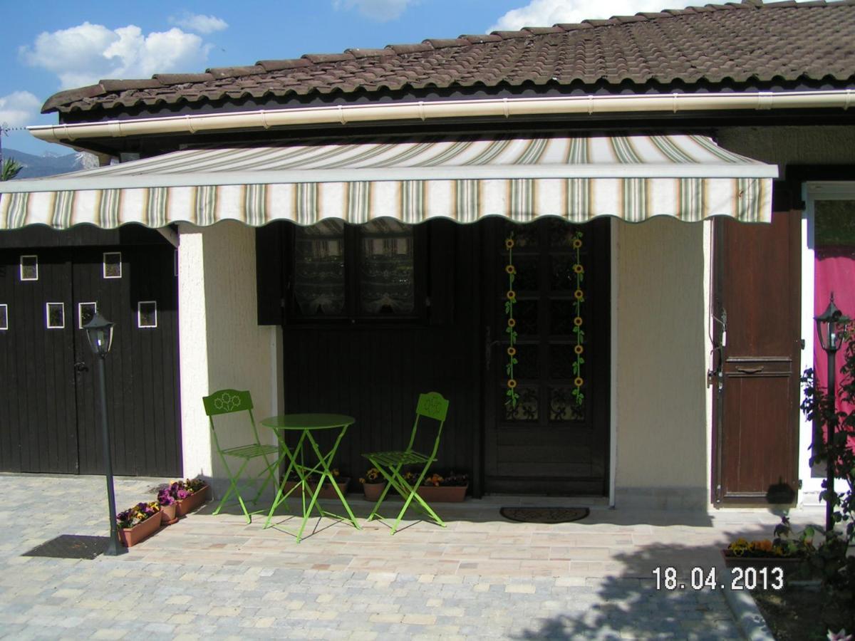 Les Champs Dores Noyarey Buitenkant foto